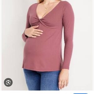 Old Navy Maternity Twist Front Top
